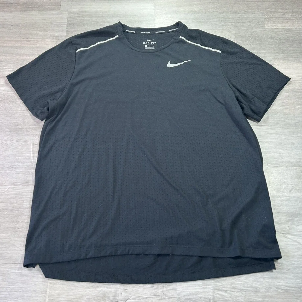 Nike Dri-FIT Running Shirt Mens XL Black Short Sleeve Performance Top CT7749-010